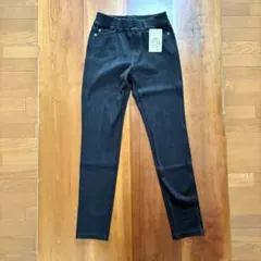 【新品 未使用】 スキニーパンツ ストレッチパンツ ブラック Sサイズ