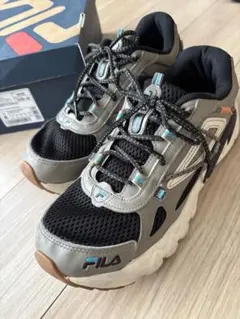2026年最新】FILA メンズ スニーカーの人気アイテム - メルカリ