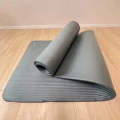 ストレッチマット　傷ありのサムネイル
