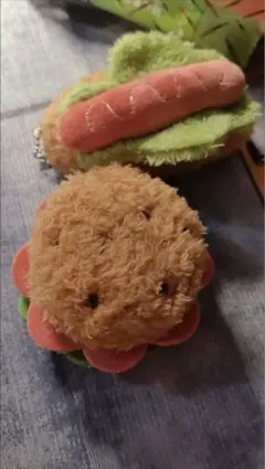 ハンバーガー ホットドッグ ぬいぐるみチャーム 2個セット カバンアクセサリー ハンバーガー ホットドッグ ぬいぐるみチャーム 2個セット カバン