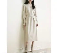 美品　セゾンドパピヨン　ベージュ ニットロングワンピース 長袖 ウエストリボ