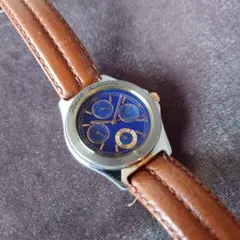 アナログ腕時計