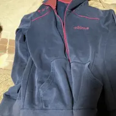 adidas フルジップ ネイビーパーカー