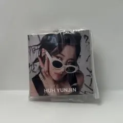 LE SSERAFIM YUNJIN ガチャガチャ CD風アクリルチャーム