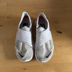 NIKE FREE スニーカー ホワイトのサムネイル