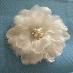 ホワイトレースブローチ 約8cm美品 本日発送可能