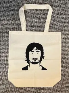 直筆サイン入り】ジュリアンオピー トートバッグ - メルカリ