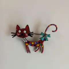 ネコのブローチ