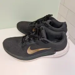 NIKE Winflo 10 レディース スニーカー　23.5cm 2E
