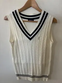 イーストボーイアイボリー ケーブル編み Vネック スクールベスト