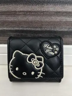 Hello Kitty キルティング 三つ折り財布 ブラックのサムネイル