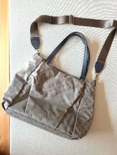 値下げ！未使用！ラシット☆カーキシルバーショルダーバッグ 値下げ！未使用！ラシット☆カーキシルバーショルダーバッグ