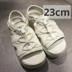 NIKE エアマックス ココ 白 厚底 サンダル 23のサムネイル