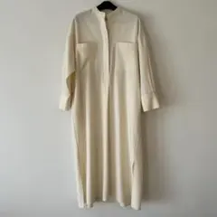 【SACRA】サクラ　ウールシャツワンピース　バンドカラー　ロング　白アイボリー