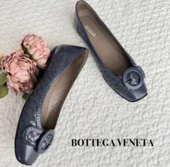 美品 BOTTEGA VENETA イントレチャート フラットシューズ361/2のサムネイル