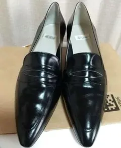 Elegance卑弥呼 黒のローファー パンプス 低ヒール 黒 24.5cm