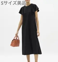 GU バックオープンワンピース　S