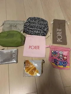 ポーチ＆巾着　８点セットのサムネイル