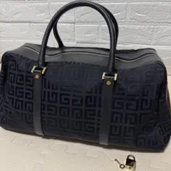 GIVENCHY ボストンバッグ　ハンド　4Gロゴ　レザー　キャンバス　鍵付きのサムネイル