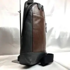 【美品】コーチ　ボディバッグ スリングバッグ　オールレザー　ロゴ　バイカラー