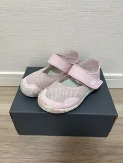 newbalance キッズサンダル　16cm ピンク