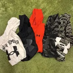 アンダーアーマー パーカー　スウェット　Mサイズ
