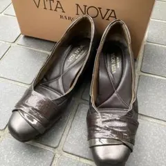 VITA NOVA BARCLAY パンプス ブラウンのサムネイル