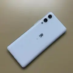 Rakuten hand P710 64GB バッテリー状態良好　画面割れあり