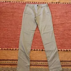 UNIQLO ベージュ チノパン ウエスト76cm