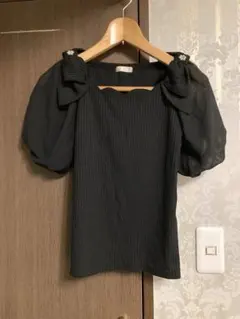 axes femme ポエティック　リボン　パール　パフ袖　シフォン　トップスのサムネイル