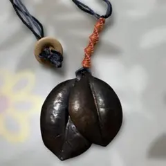 ハンドメイド 葉の形状 ペンダント