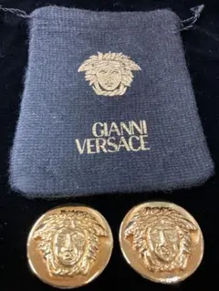 Gianni Versace ヴィンテージイヤリング　刻印あり　保存袋付きのサムネイル