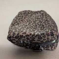 BOTTEGA VENETA レオパード柄 ポーチのサムネイル