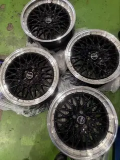 値下げ シェブロンレーシング M2 18インチ タイヤホイールセット