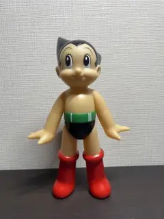 鉄腕アトム 胸に機械の心臓あり ボタンを押すと「ぼくアトムだよ」と