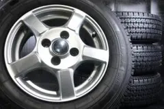 50系 プロボックス 国産スタッドレス 165/80R13 90/88N LTのサムネイル