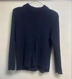 ネイビー　ニット