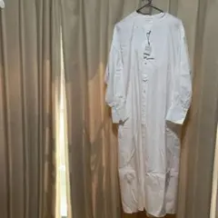 新品未使用タグ付き　ROPÉ ノーカラーホワイト シャツワンピース
