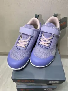 値下げ新品／未使用ムーンスター：キャロット：ジュニアスニーカー18.5