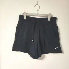 Nike ブラック ショートパンツ M