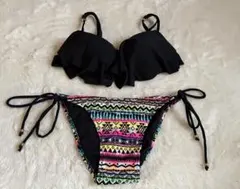 フリルブラックビキニセット