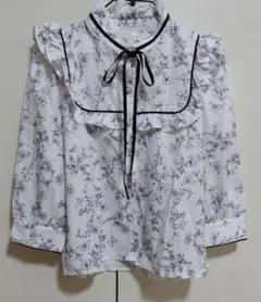 新品 Insect Garden インセクトガーデン 昆虫図鑑柄 長袖ブラウス 
