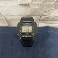 【美品】G-SHOCK DW-5600UEのサムネイル