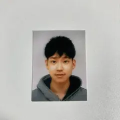 モナキ 証明写真 ガチャ おヨネ 直筆 サイン - メルカリ