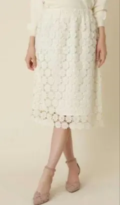 クチュールブローチ　フラワー　レース　タイトスカート Iラインスカート 40
