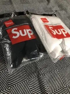 supreme ソックス 靴下 白1足と黒1足