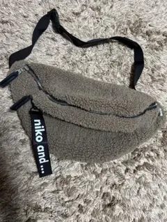 niko and... ボディバッグ 茶色