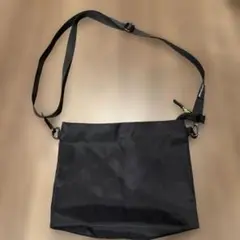 ブラック ショルダーバッグ サコッシュ