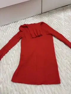 UNIQLO タートルネックセーター レッド