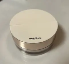 MAQuillAGE エッセンスグロウパウダー シアーアイボリー 8g